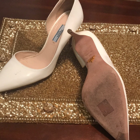 PRADA - Picture 2 of 7